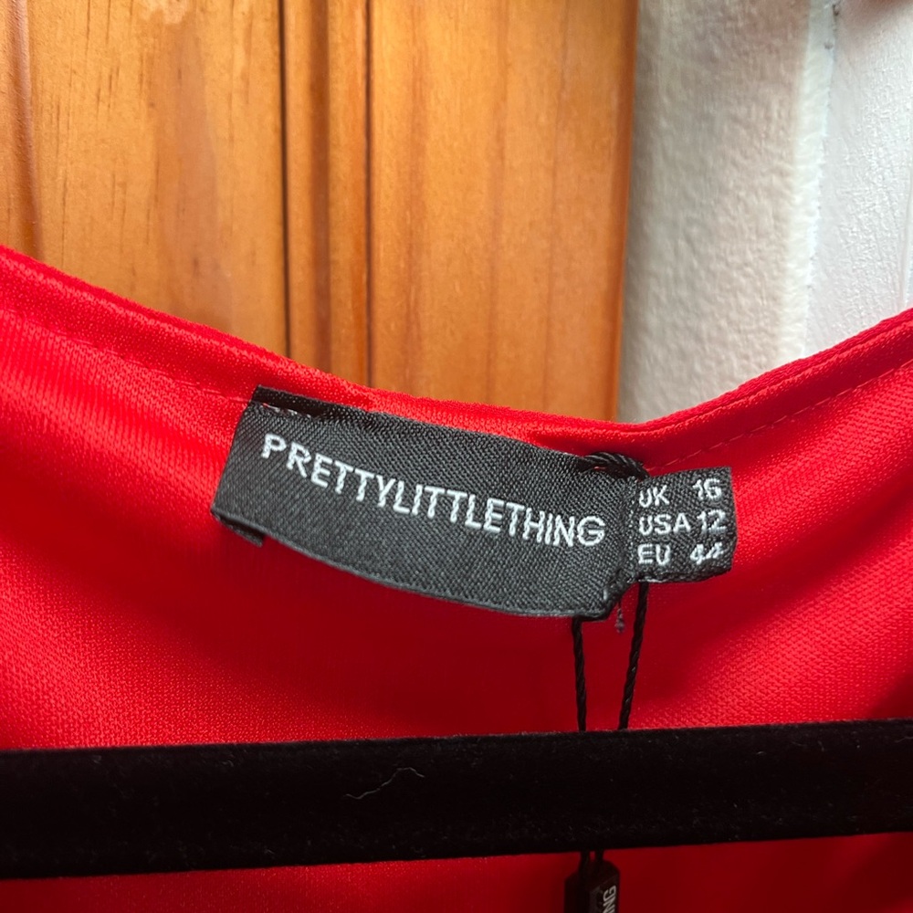 PrettyLittleThing Vibrant Red Ruffle Maxi Dress - Picture 4 of 8